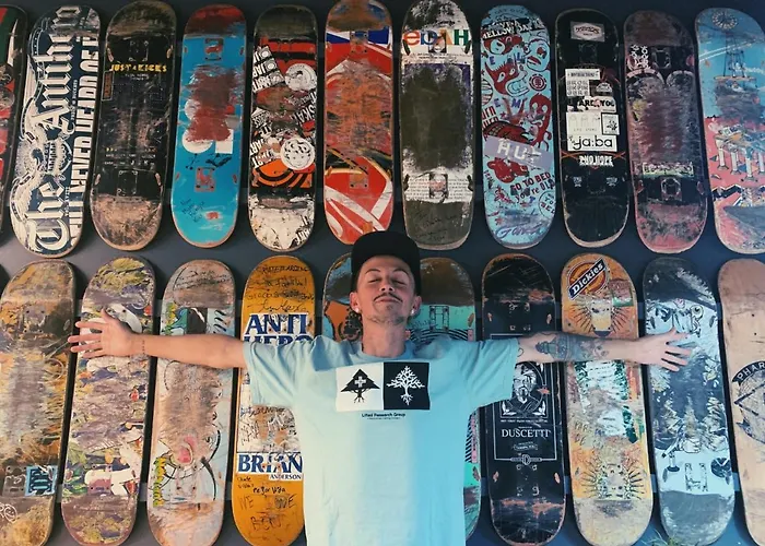 Mejores Hostales en Barcelona para una Experiencia Local