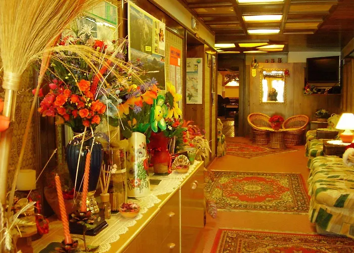 Albergo Falcade: Un'Opzione Ideale per le tue Vacanze a Falcade, Italia